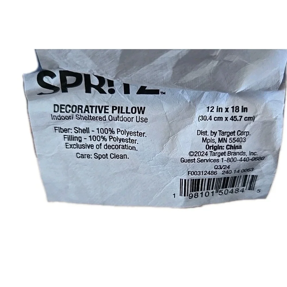 2 Happy Hanukkah‎ & Menorah Pillows 19